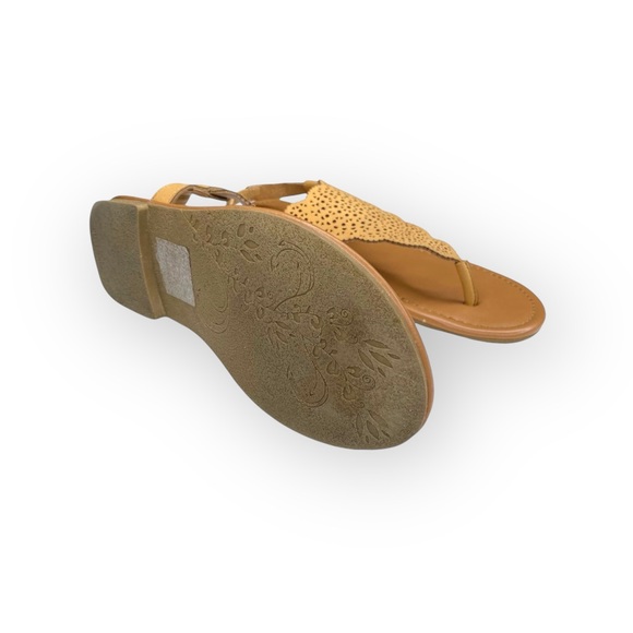 Sonoma ᪥ Laser Cut Vegan Leather Gladiator Thong Flat Sandals ᪥ Butter Yellow 6M - Picture 11 of 16